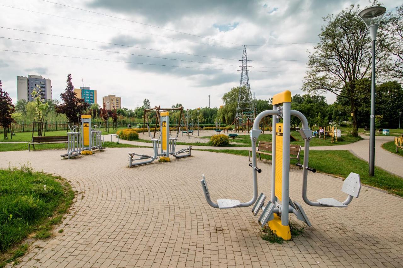 Kraju Centrum Z Fotelem Masujacym Sosnowiec